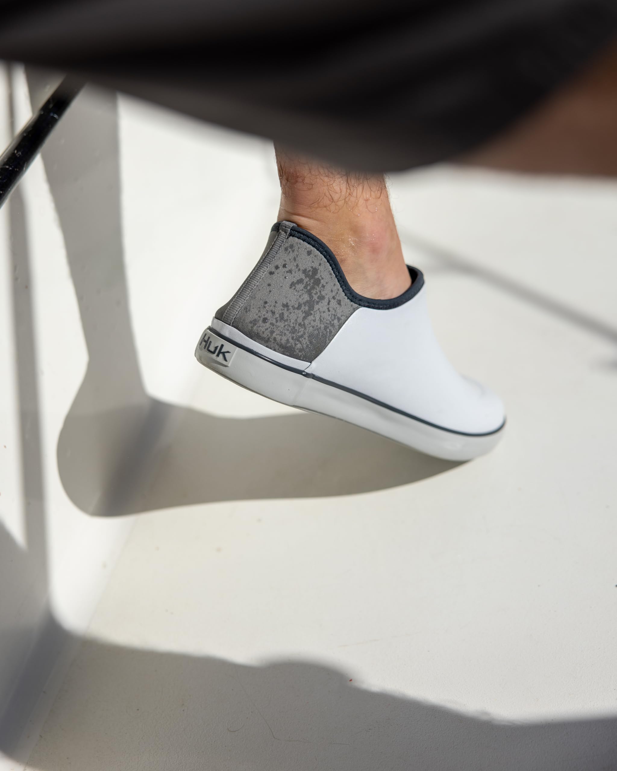 HUK - Mens Rogue Wave Waterproof Fishing & Outdoor Shoes for Men, Neoprene Lining, Non-Marking Rubber Outsole, Superior Traction, Comfortable EVA Footbed, Grey, 8