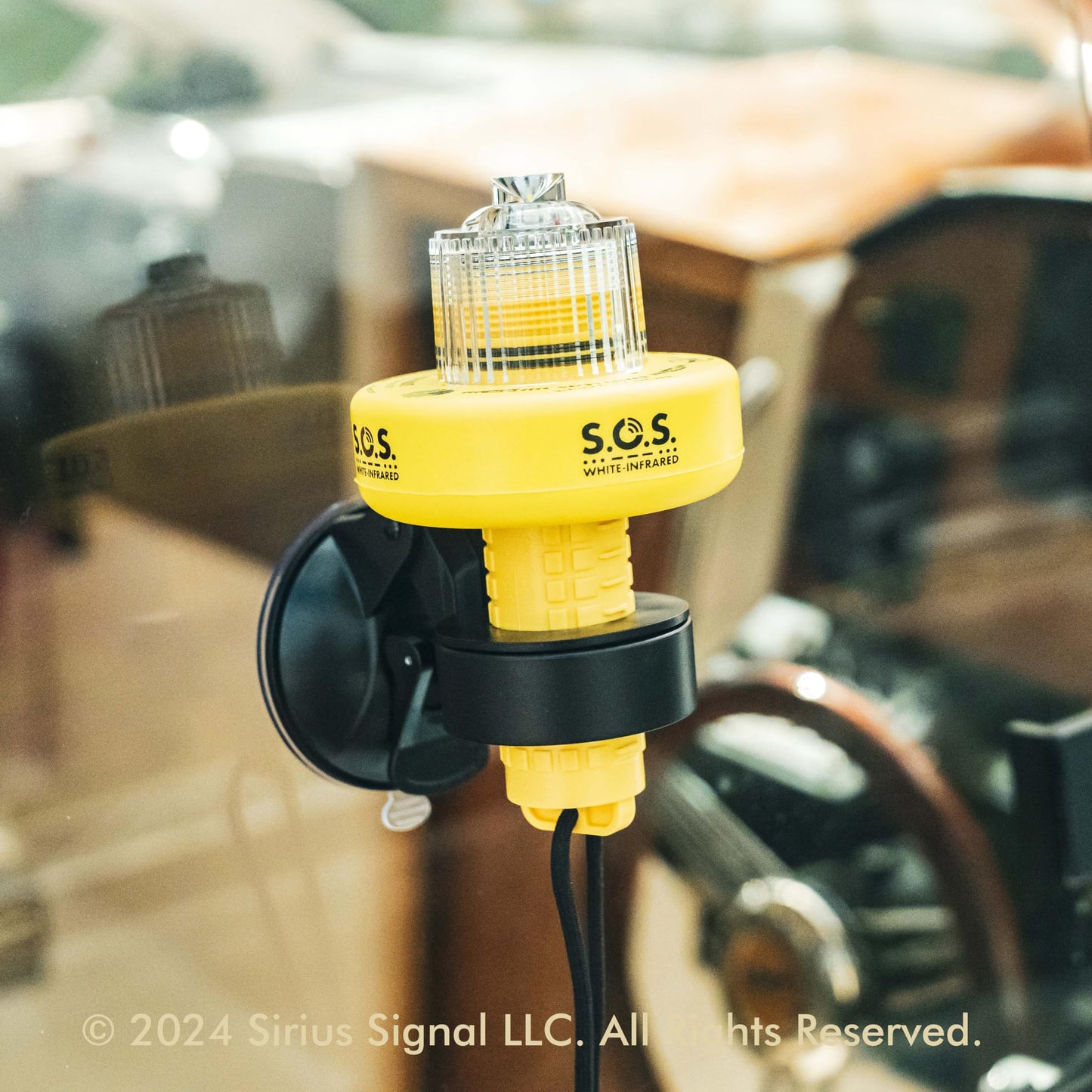 Sirius Signal C-1004 SOS LED Distress Signal - White & Infrared, USCG Approved, Includes Display Mount, Storage Mount, Daytime Flag & Whistle